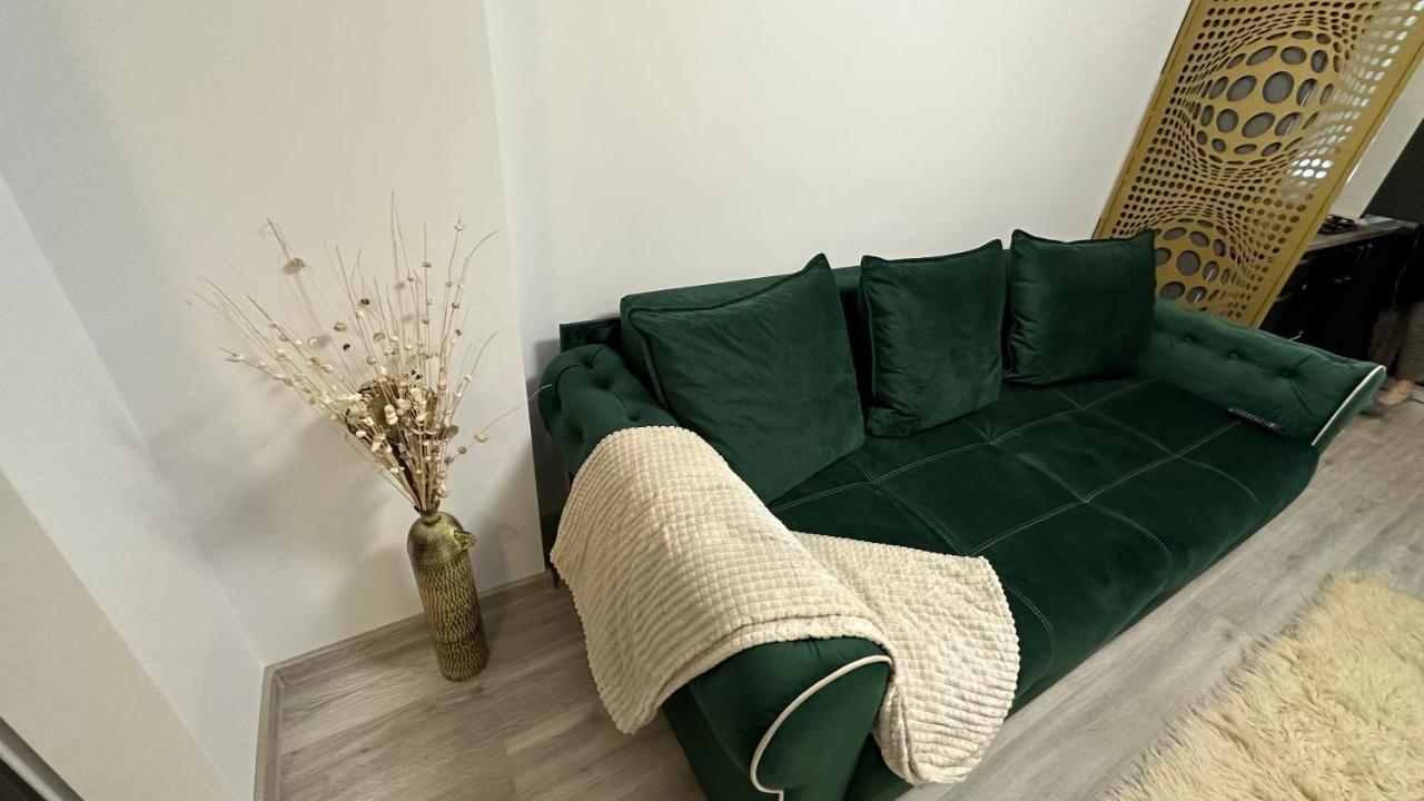 דירות באקאו Apartament Lux Bacovia 2 מראה חיצוני תמונה