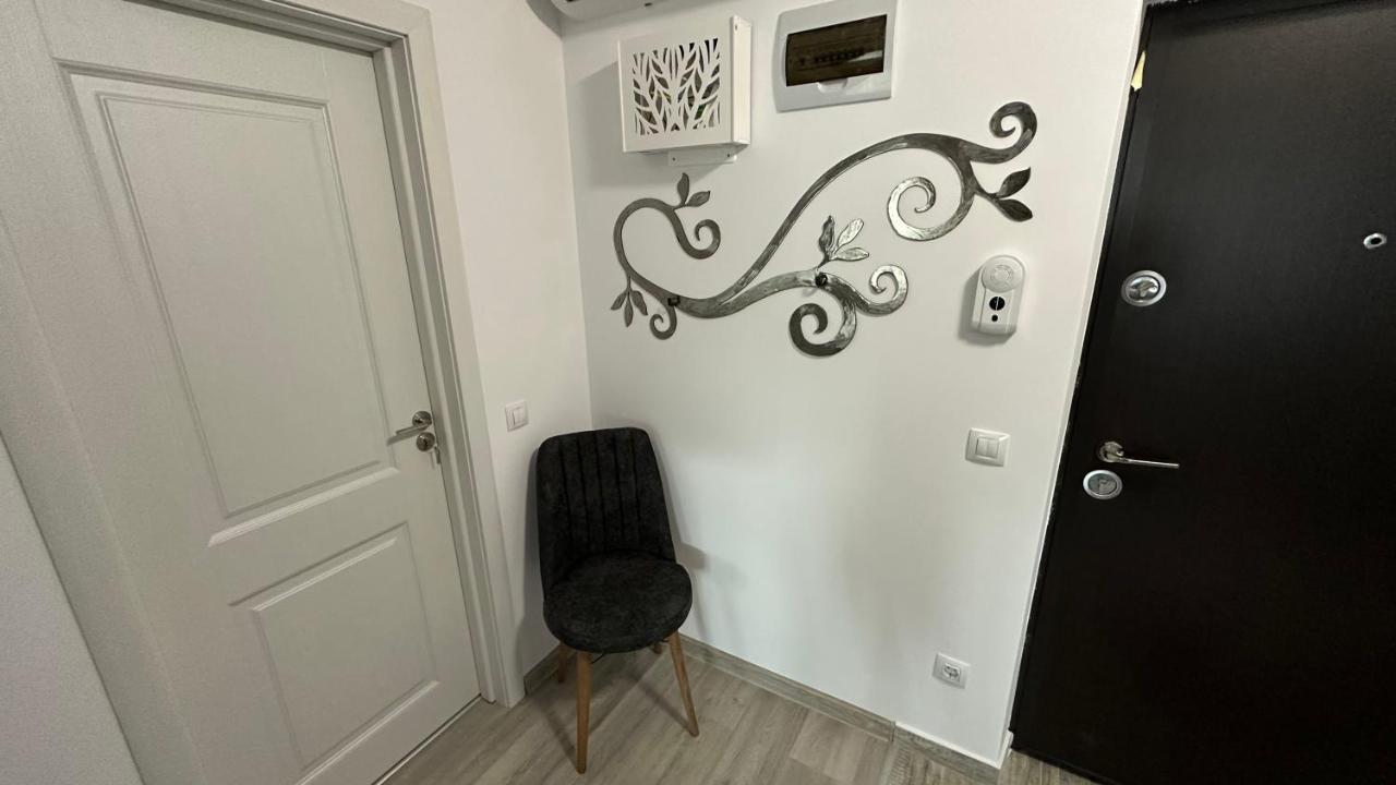 דירות באקאו Apartament Lux Bacovia 2 מראה חיצוני תמונה