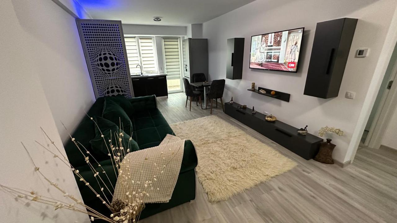 דירות באקאו Apartament Lux Bacovia 2 מראה חיצוני תמונה
