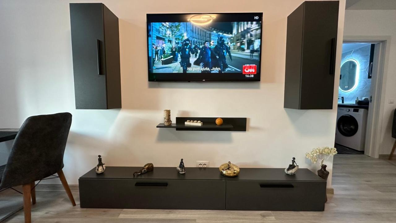 דירות באקאו Apartament Lux Bacovia 2 מראה חיצוני תמונה